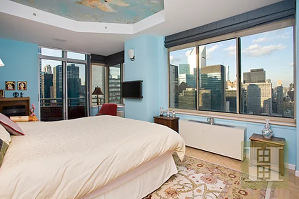 Sold by Halstead Real Estate | media 29