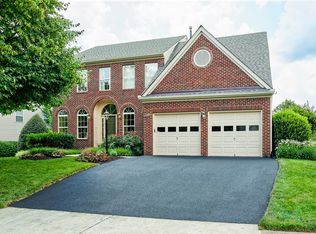 46935 Colby Ct, Sterling, VA 20164