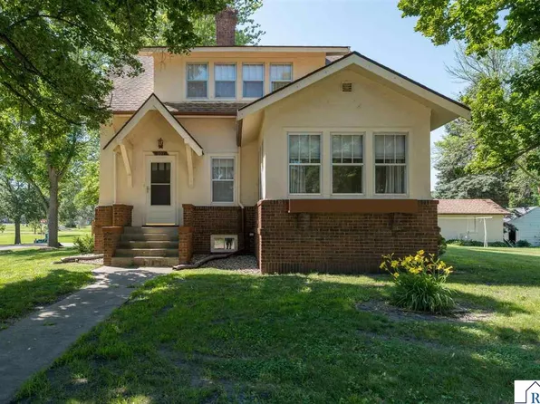 301 W 1st St, Janesville, MN 56048