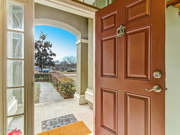 5th image of 10211 Sarah Frances Ln