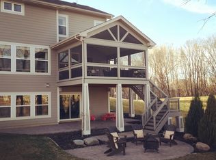 6140 Lanewood Ln N, Plymouth, MN 55446
