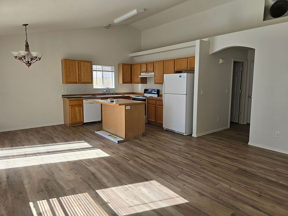 1st image of 2854 Deaun Ave
