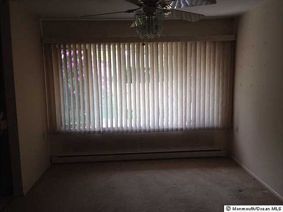 3rd image of 517A Portsmouth Dr