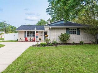 24040 Noreen Dr, North Olmsted, OH 44070
