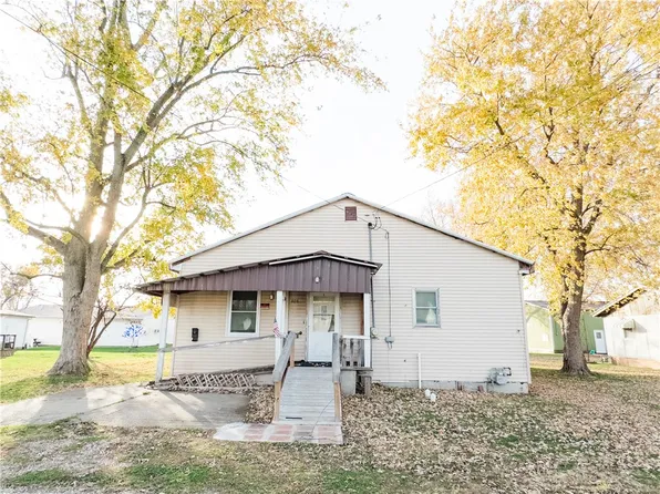 606 S Wilson St, Oblong, IL 62449