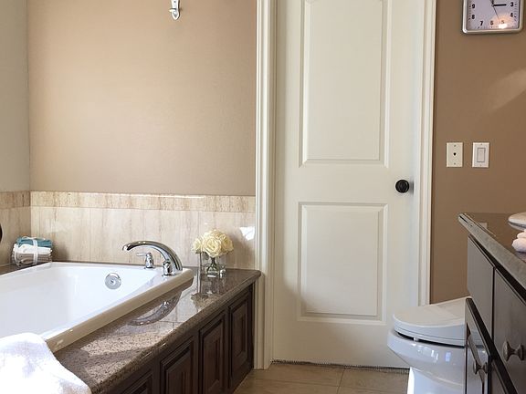 2nd image of 408 S Orange Ave #D