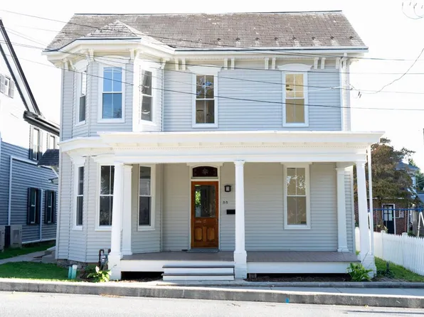 55 Marietta Ave, Mount Joy, PA 17552
