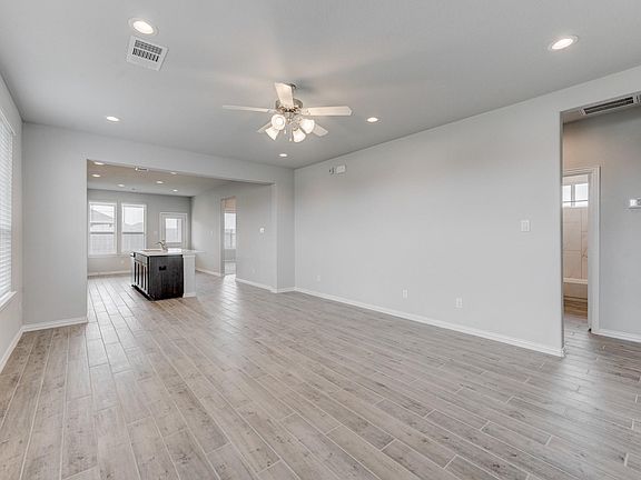 5th image of 10505 Stone Peak Dr