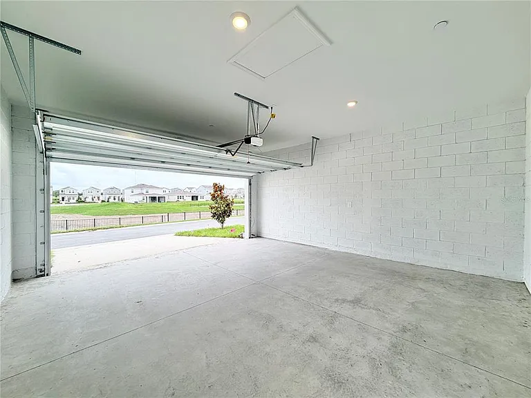 2132 Rider Rain Ln — Photo 34