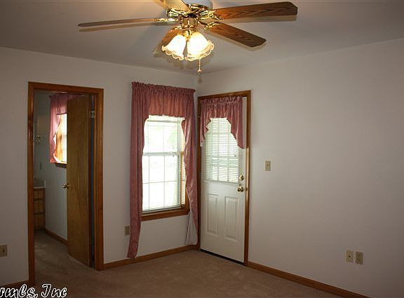 5th image of 49 River Oaks Trce