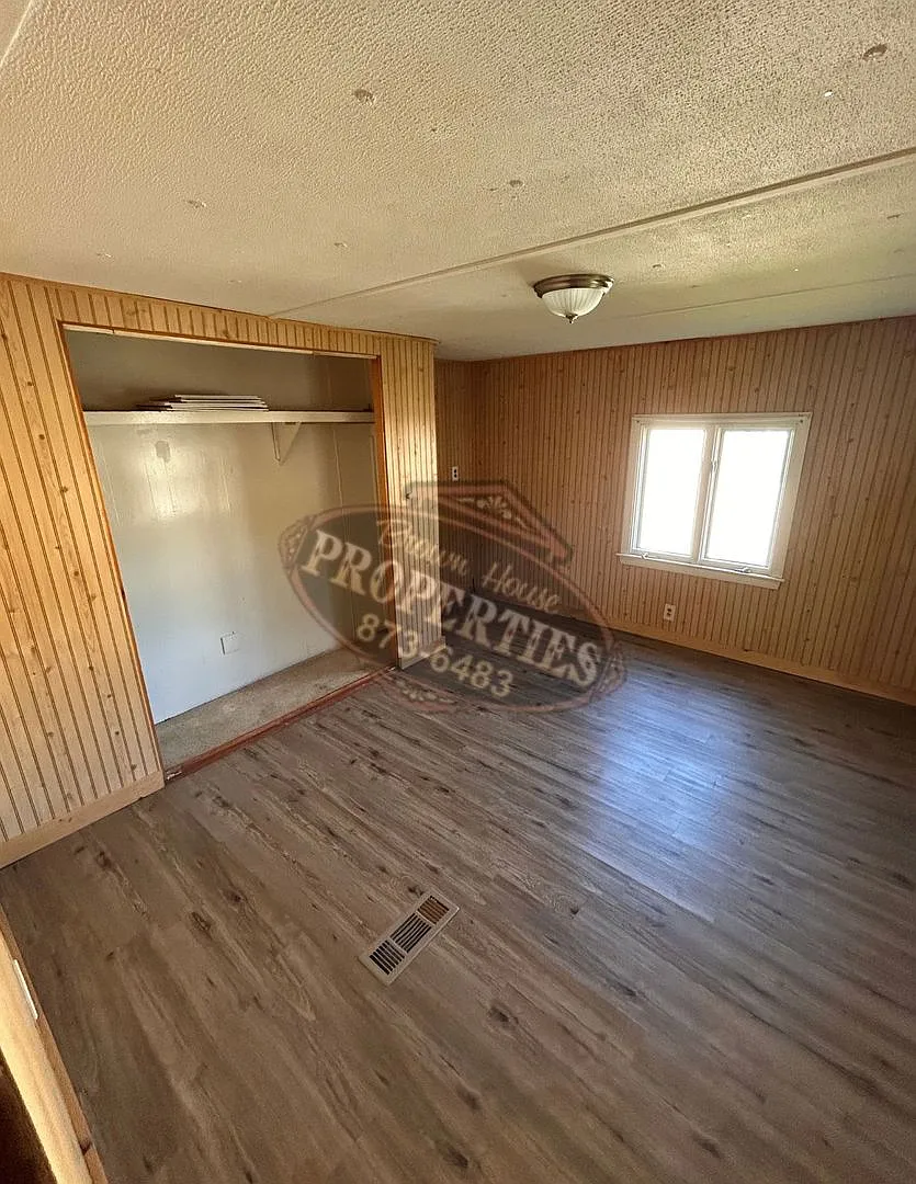 17 Pleasant — Photo 4