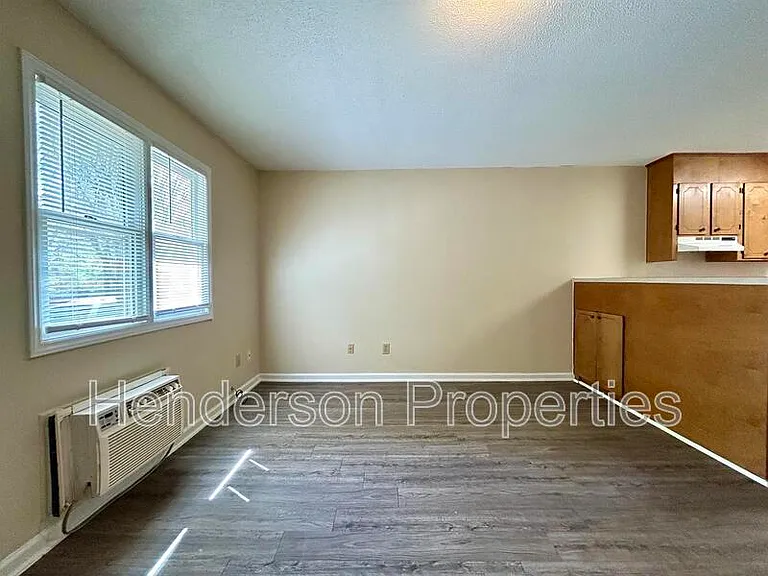 1442 Riverview Rd #114 — Photo 6