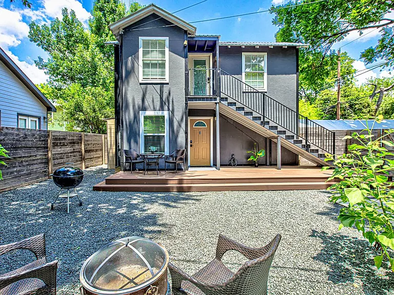 In left hand corner (not seen) is the gate to access Garden St proper. There is legal access through the driveway of 1708 #1-- where garbage bin is taken to the street.
