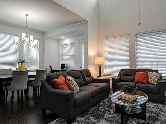 4th image of 929 Saratoga Way