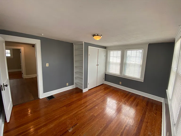 54 E Como Ave #1/2 — Photo 8
