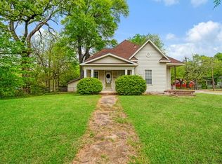 1363 Pine Bluff St, Paris, TX 75460