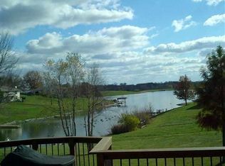 206 Cedar Ln, Sherrard, IL 61281