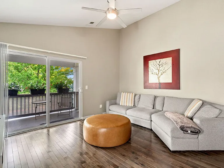 4635 Hahns Peak Dr #204 — Photo 10