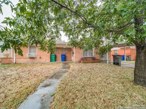 4706 BERNADINE DR, San Antonio, TX 78220