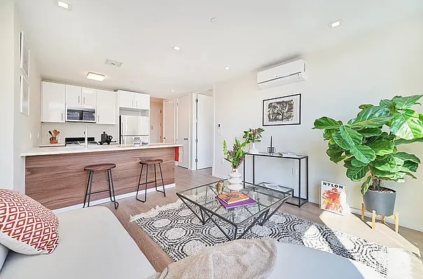 Rented by Living New York | media 17