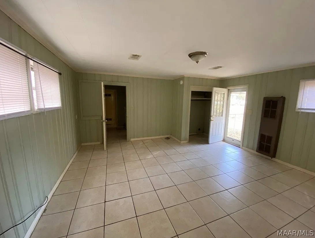 2 bed, 1.0 bath, 1135 sqft, $1,000 — Photo 4