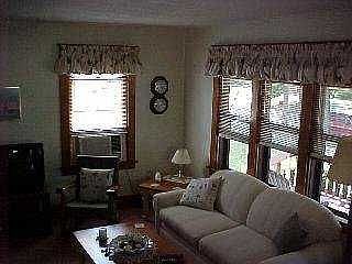 2nd image of 619 Hampton Ave