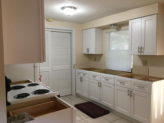 Kitchen with new cabinets & granite