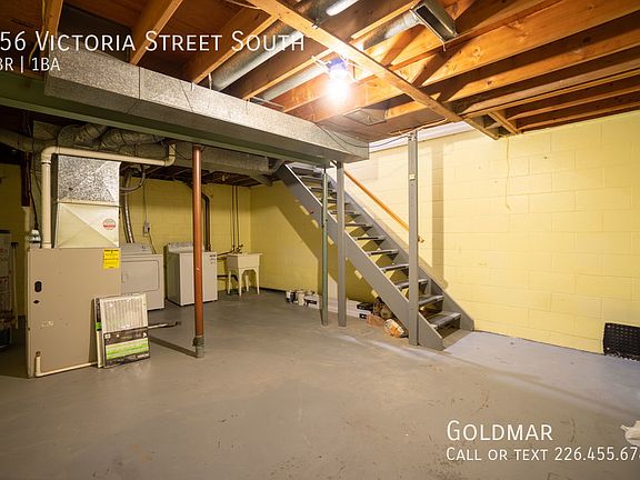 4th image of 256 Victoria St S