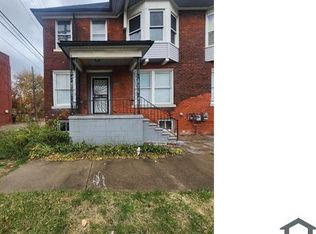 2031 Antoinette St, Detroit, MI 48208