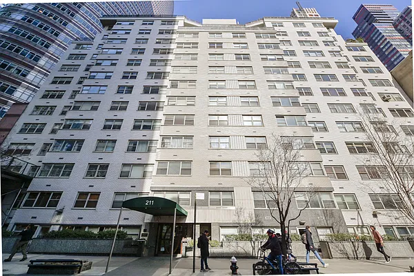 Sold by Compass | media 24