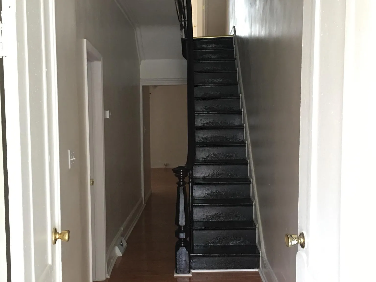 1 bed, 200 sqft, $750 — Photo 1