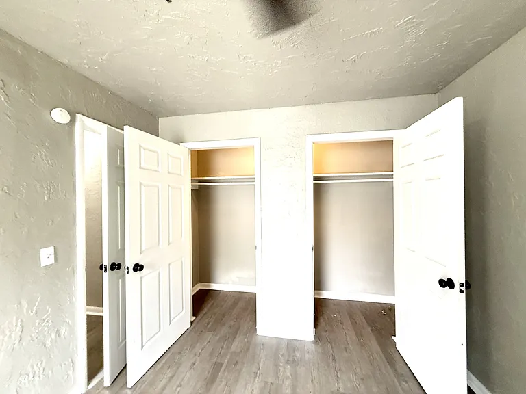 2378 E Texas St — Photo 19
