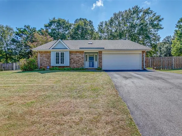 9331 Burnt Tree Dr, Mobile, AL 36695