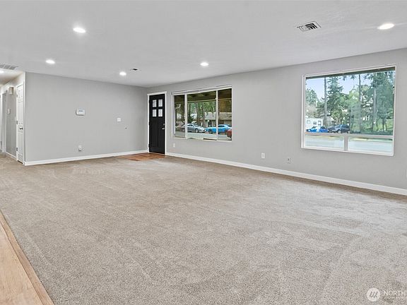 4th image of 7523 41st Avenue SE
