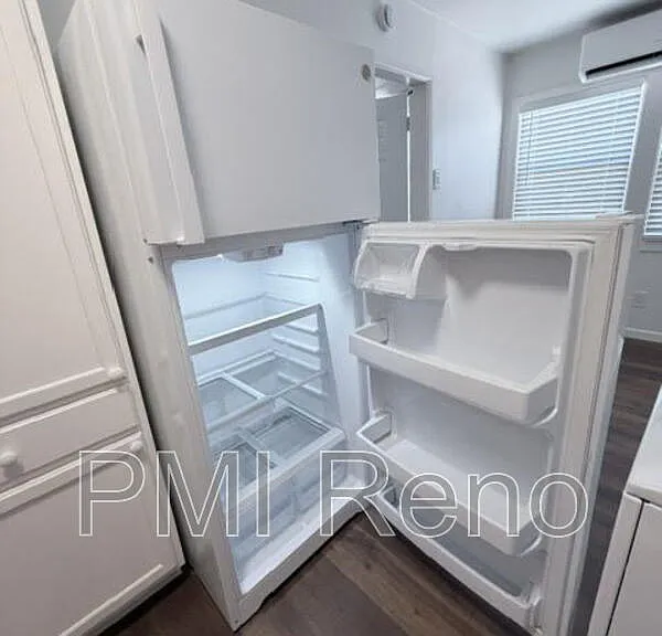 364 Gould St — Photo 12