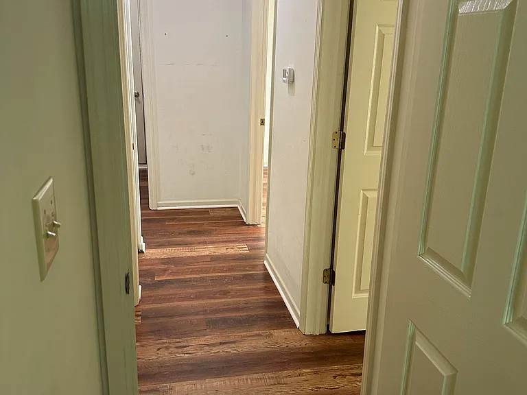 3004 Village Park North Dr — Photo 36