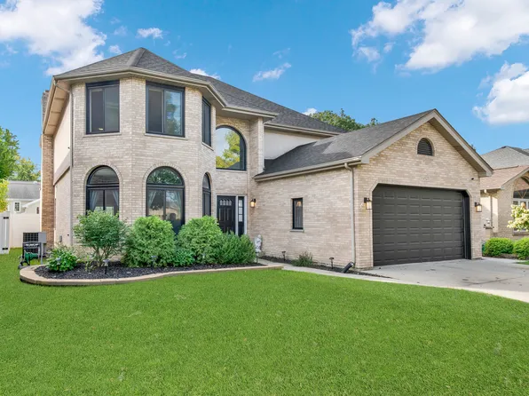 4823 W 106th St, Oak Lawn, IL 60453