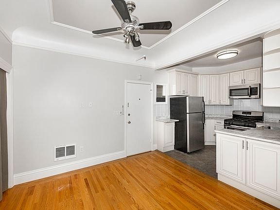 4th image of 1201 Pine St #6