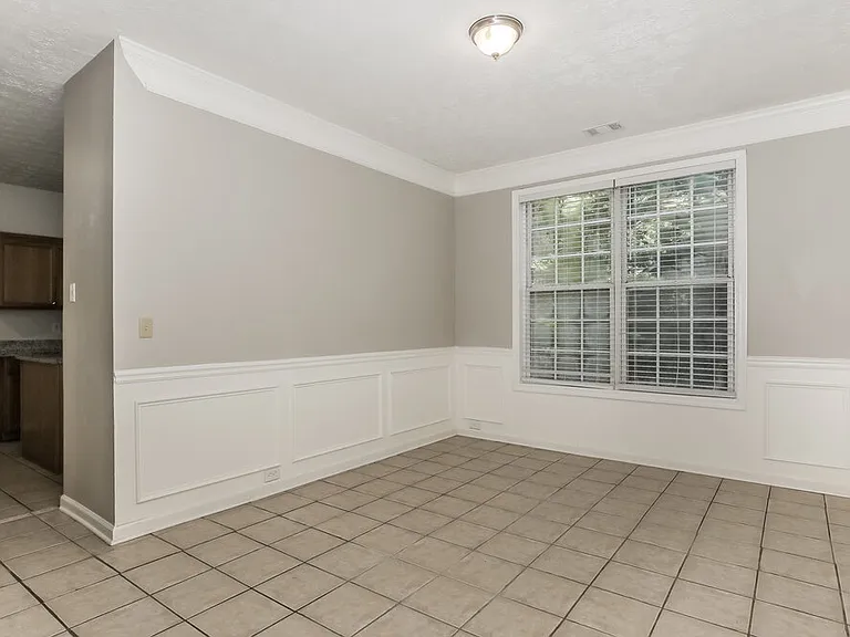 416 Heathcliff Ct — Photo 6