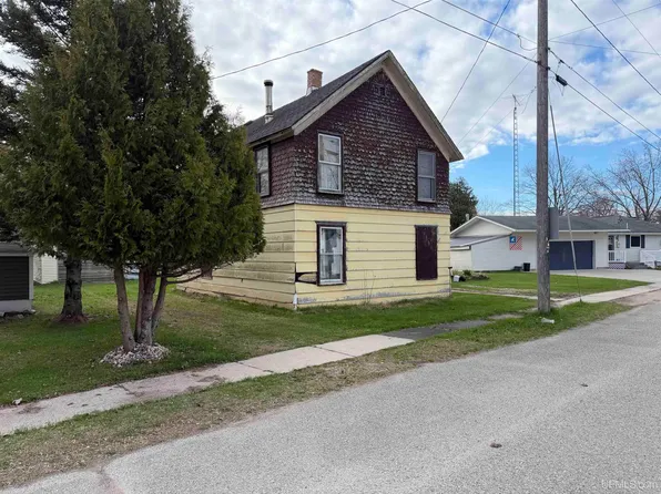 6362 1st Ave #1, Garden, MI 49835