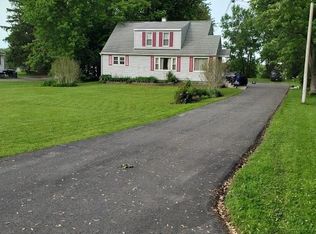 7342 State Fair Blvd, Baldwinsville, NY 13027