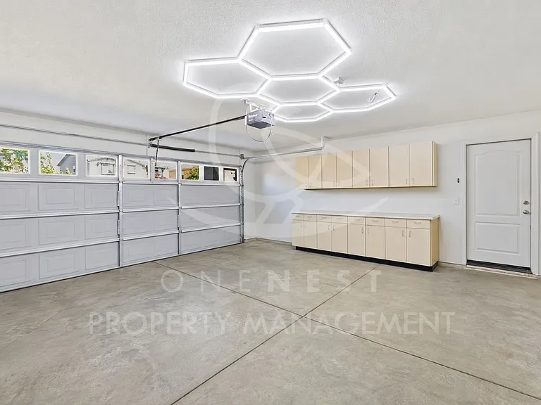 2708 Woodfield Way — Photo 34