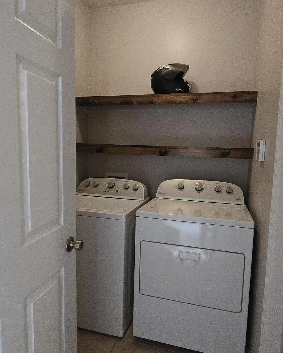 3 bed, 2.0 bath, 1344 sqft, $2,000 — Photo 4