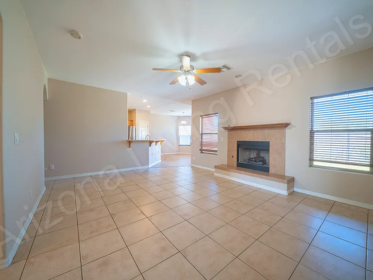 2085 Alan Ladd Dr — Photo 14