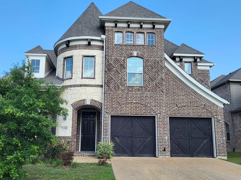 3512 Oakstone Dr