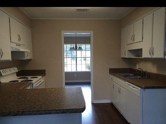 5th image of 7808 Hestia Pl