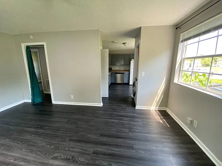 2313 Oak Ct #2313 — Photo 6