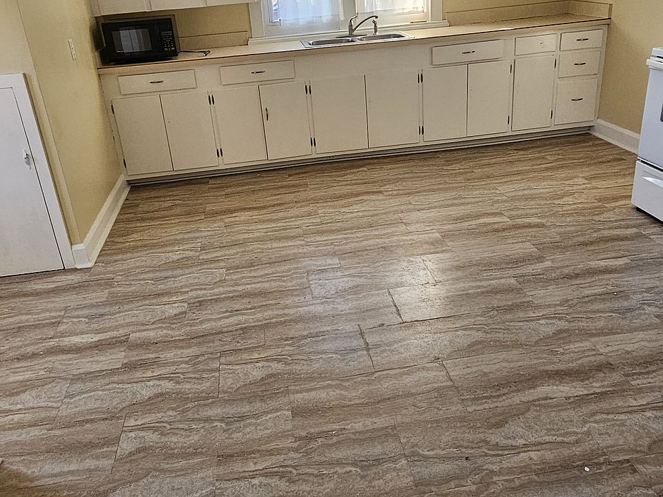 1st image of 428 6th St Unit 2