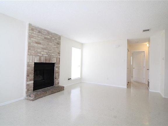 4th image of 2112 Donahue Ln #A