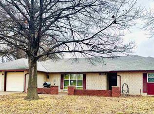 1805 Dover Dr, Ponca City, OK 74604